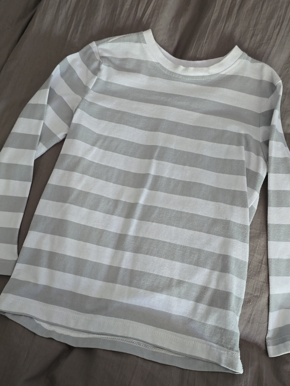 S 6-7 wonder nation Long-Sleeve Striped Tee in White & Light Gray